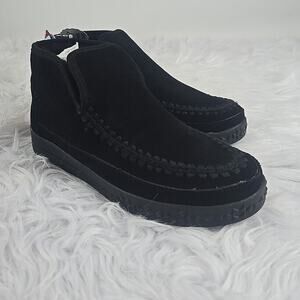 Muk Luks $75 Black Suede Lined Booties Size 7 Medium New With Tags